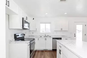 1566 E 650 S, Hyrum, UT 84319 - Photo 6