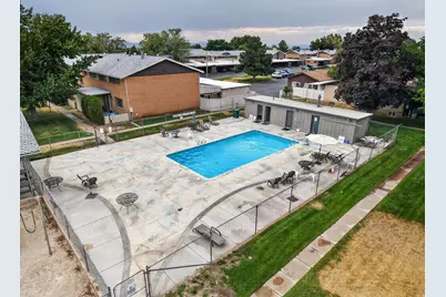 983 E 5400 S, South Ogden, UT 84405 - Photo 2