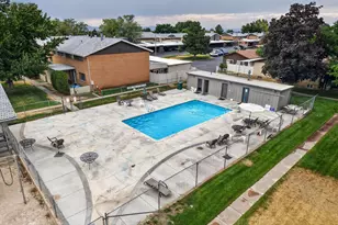 983 E 5400 S, South Ogden, UT 84405 - Photo 2