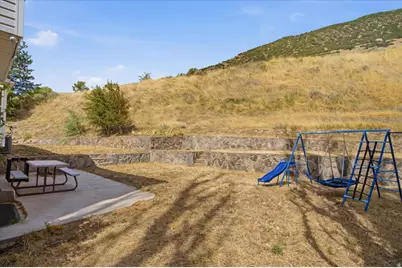 1896 N 350 E, Centerville, UT 84014 - Photo 28