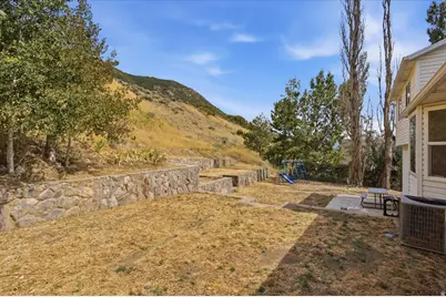 1896 N 350 E, Centerville, UT 84014 - Photo 30