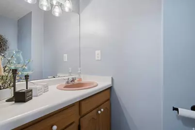 1896 N 350 E, Centerville, UT 84014 - Photo 26