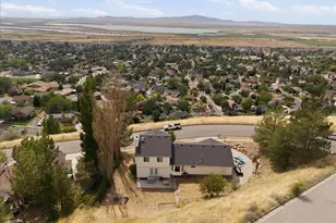 1896 N 350 E, Centerville, UT 84014 - Photo 32