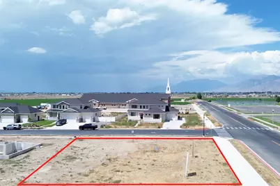 17 W 650 N #18, Salem, UT 84653 - Photo 2