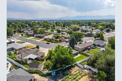 1081 E Wesley Rd, Murray, UT 84117 - Photo 38