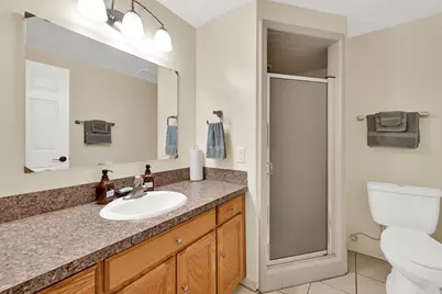 5822 S Club View Lane Ln, South Ogden, UT 84405 - Photo 14