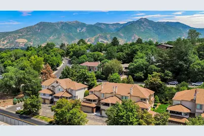 5822 S Club View Lane Ln, South Ogden, UT 84405 - Photo 2
