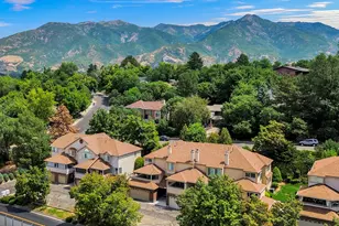 5822 S Club View Ln Ln, South Ogden, UT 84405 - Photo 2