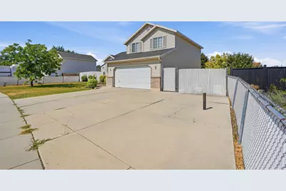 3366 S Shalise Cir, West Valley, UT 84120 - Photo 2