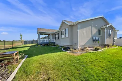 2431 N Hooded Crane Cir, Clinton, UT 84015 - Photo 10