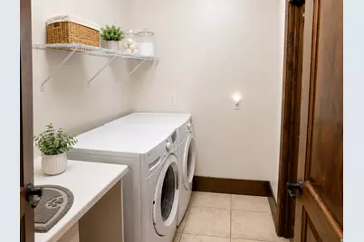 1054 E 200 S, Salt Lake City, UT 84102 - Photo 48