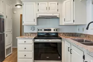 1150 W Red Hills Pkwy, Washington, UT 84780 - Photo 2