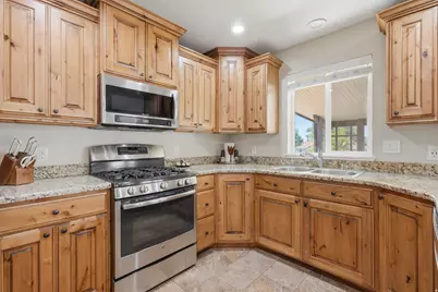 685 N 200 W, Lehi, UT 84043 - Photo 12
