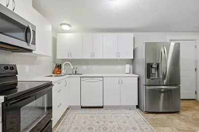 685 N 200 W, Lehi, UT 84043 - Photo 38