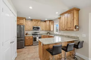 685 N 200 W, Lehi, UT 84043 - Photo 8