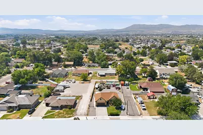 685 N 200 W, Lehi, UT 84043 - Photo 54