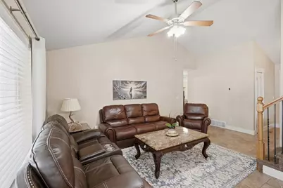 685 N 200 W, Lehi, UT 84043 - Photo 4