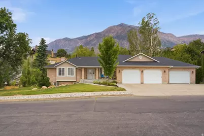 240 W 4050 N, Pleasant View, UT 84414 - Photo 2