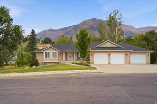 240 W 4050 N, Pleasant View, UT 84414 - Photo 2