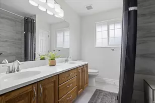 240 W 4050 N, Pleasant View, UT 84414 - Photo 20