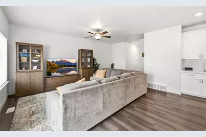 3690 Cuade St N #641, Eagle Mountain, UT 84005 - Photo 6