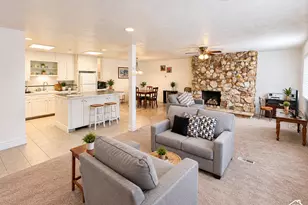 397 W 400 N, Bountiful, UT 84010 - Photo 2