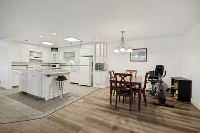 397 W 400 N #44, Bountiful, UT 84010 - Photo 2