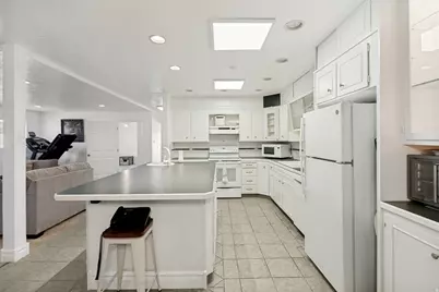 397 W 400 N #44, Bountiful, UT 84010 - Photo 4
