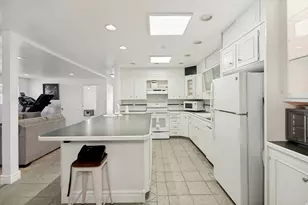 397 W 400 N, Bountiful, UT 84010 - Photo 4