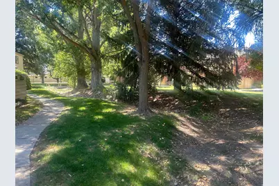 3221 Shadowbrook Cir, Provo, UT 84604 - Photo 38