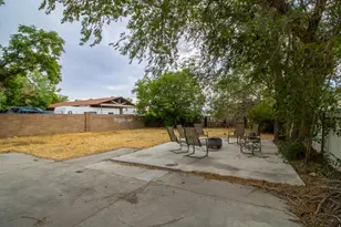555 N 100 W, Tooele, UT 84074 - Photo 28