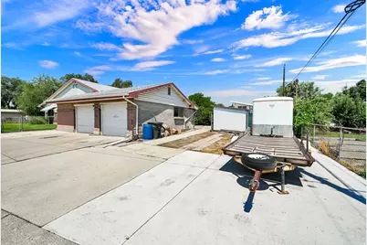 3165 S 3085 W, West Valley, UT 84119 - Photo 2