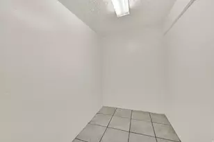 3165 S 3085 W, West Valley, UT 84119 - Photo 10