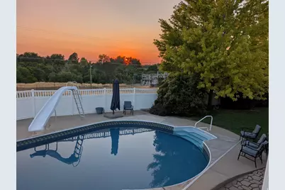 937 Rainbow Dr N, Layton, UT 84041 - Photo 2