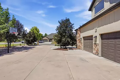 1261 W Alta Creek Cir S, South Jordan, UT 84095 - Photo 70