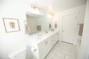 1404 E Rustic Wood Ct, Sandy, UT 84092 - Photo 18