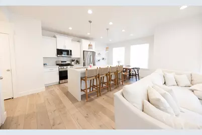 1404 E Rustic Wood Ct, Sandy, UT 84092 - Photo 4