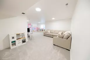 1404 E Rustic Wood Ct, Sandy, UT 84092 - Photo 26