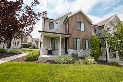 1404 E Rustic Wood Ct, Sandy, UT 84092 - Photo 1