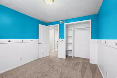 736 E 2200 S, Clearfield, UT 84015 - Photo 32