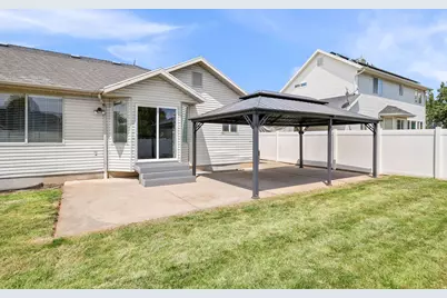 736 E 2200 S, Clearfield, UT 84015 - Photo 40