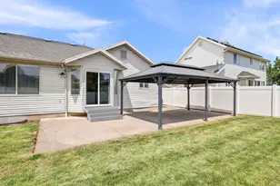 736 E 2200 S, Clearfield, UT 84015 - Photo 40