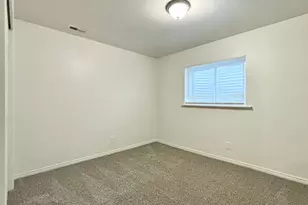 2237 E Karalee Way S, Sandy, UT 84092 - Photo 22