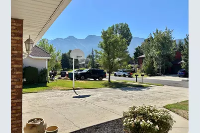 2237 E Karalee Way S, Sandy, UT 84092 - Photo 36