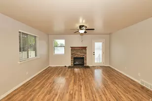 1013 W 250 N, Clearfield, UT 84015 - Photo 6