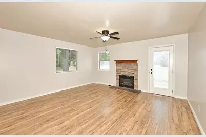 1013 W 250 N, Clearfield, UT 84015 - Photo 10