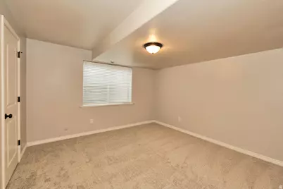 1013 W 250 N, Clearfield, UT 84015 - Photo 38