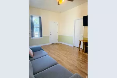 260 W 400 N, Bountiful, UT 84010 - Photo 4