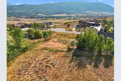 5522 E Buckhorn Dr N, Eden, UT 84310 - Photo 10