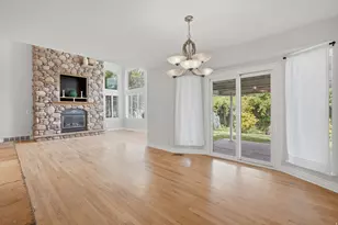 8531 Pebble Creek Cir, Sandy, UT 84093 - Photo 14